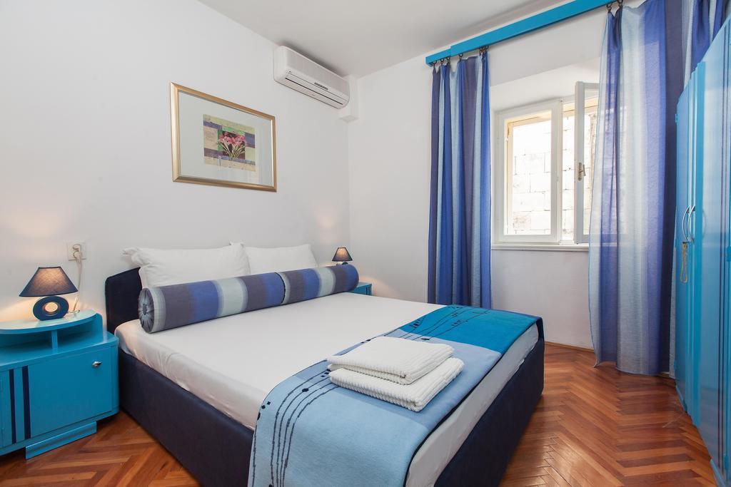 Apartments Potts Point ماكارسكا الغرفة الصورة